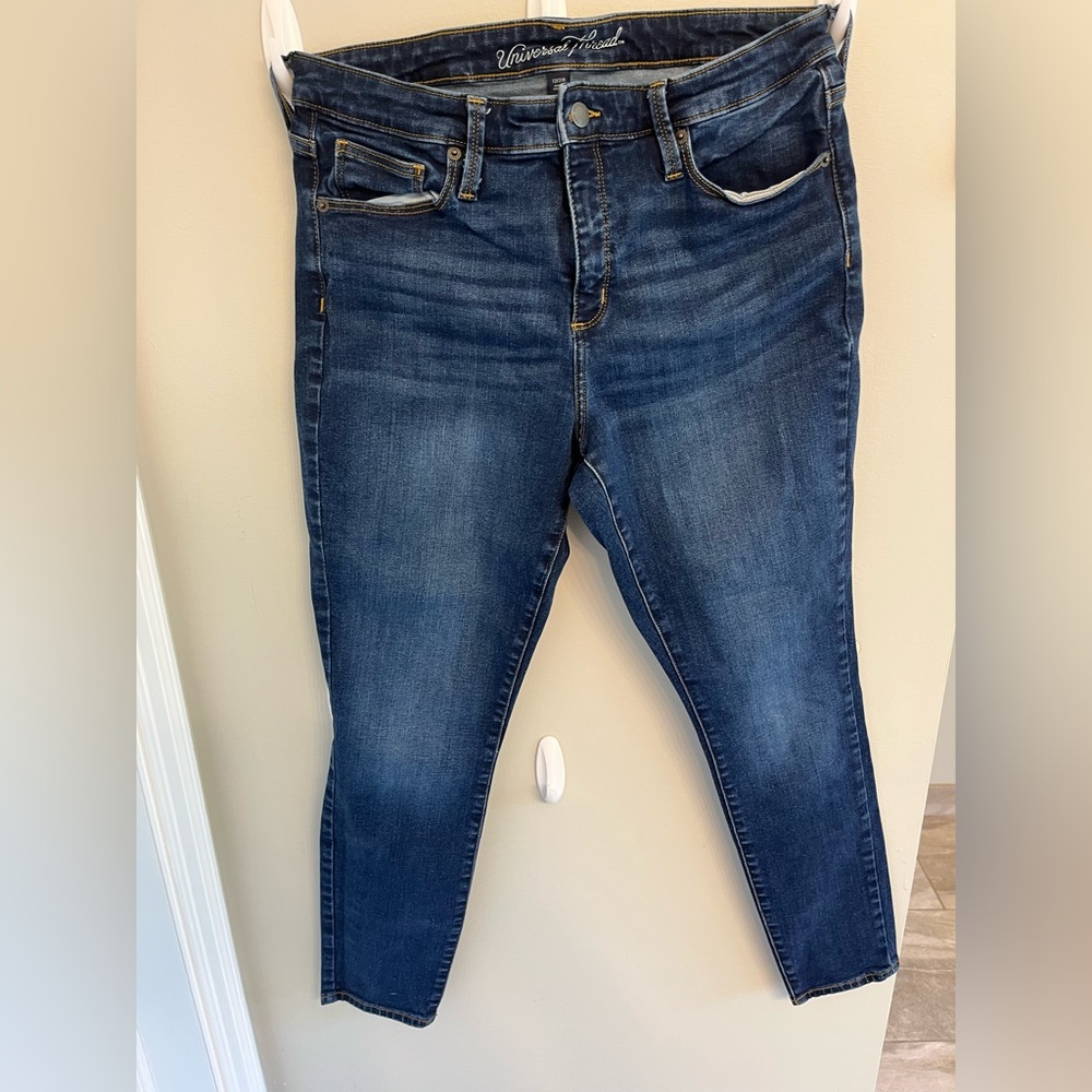 Universal Thread High Rise Skinny Jeans